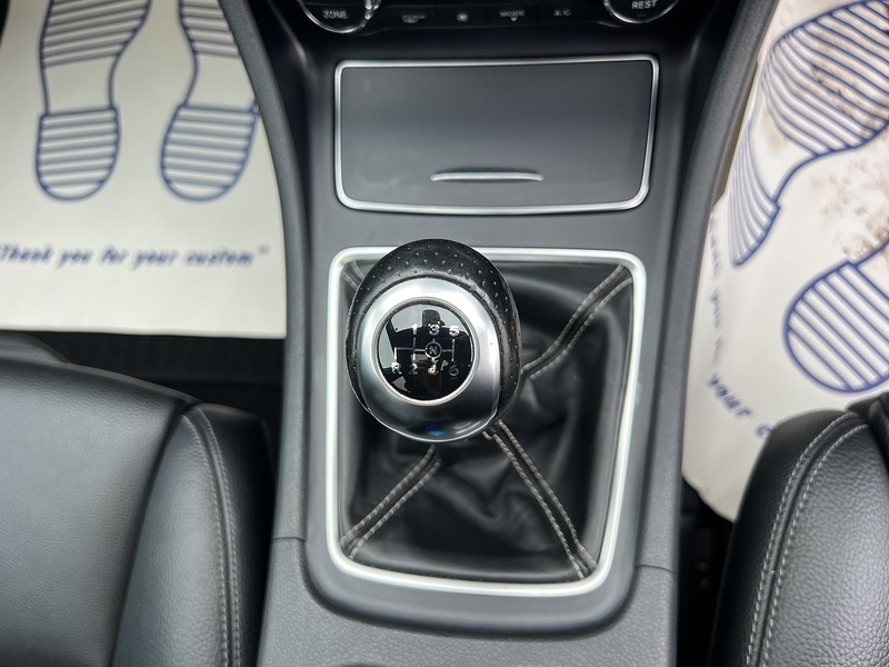 Mercedes-Benz GLA 1.6 GLA200 Sport (Premium Plus) SUV 5dr Petrol Manual Euro 6 (s/s) (156 ps) - U10480