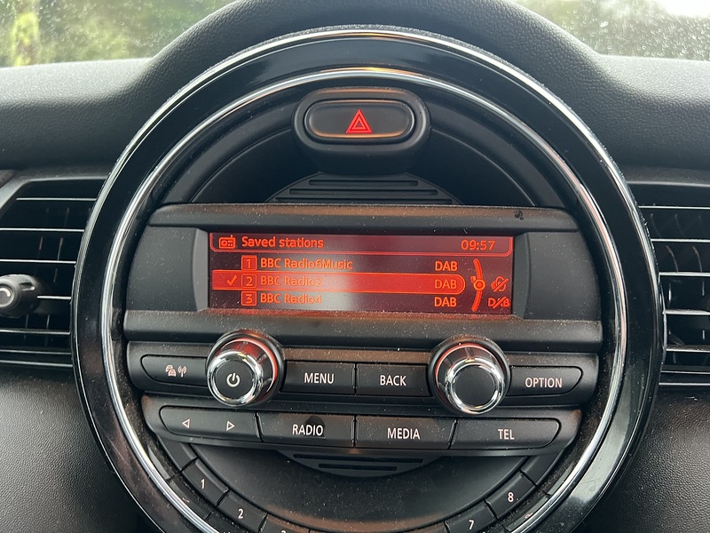 MINI Hatch 1.5 Cooper Hatchback 5dr Petrol Manual Euro 6 (s/s) (136 ps) - U10481
