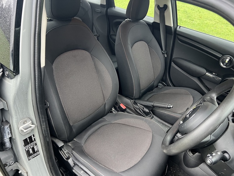 MINI Hatch 1.5 Cooper Hatchback 5dr Petrol Manual Euro 6 (s/s) (136 ps) - U10481
