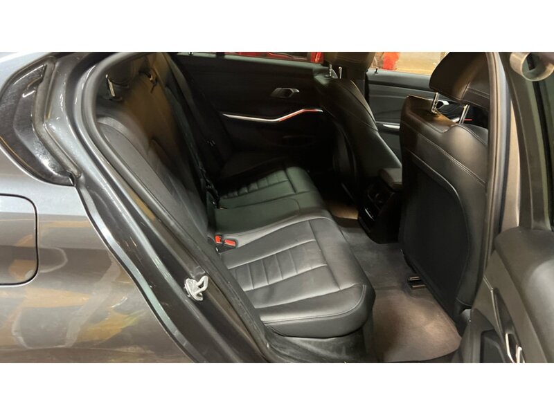 BMW 3 Series 2.0 330e 12kWh M Sport Saloon 4dr Petrol Plug-in Hybrid Auto Euro 6 (s/s) (292 ps) - U10494