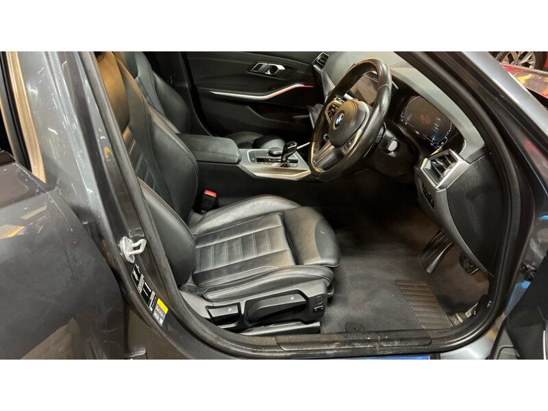 BMW 3 Series 2.0 330e 12kWh M Sport Saloon 4dr Petrol Plug-in Hybrid Auto Euro 6 (s/s) (292 ps) - U10494