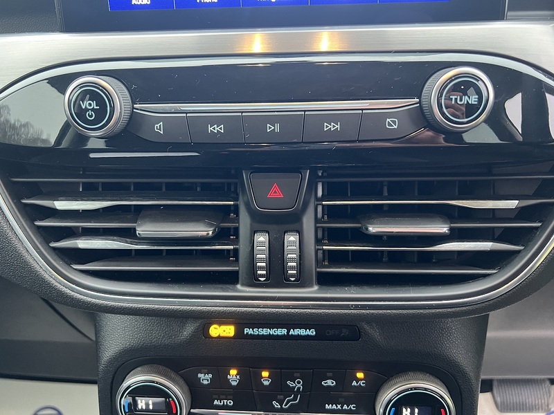 Ford Kuga 1.5 EcoBlue Titanium Edition SUV 5dr Diesel Auto Euro 6 (s/s) (120 ps) - U10497