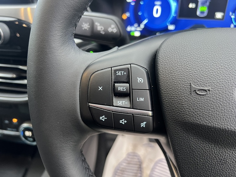 Ford Kuga 1.5 EcoBlue Titanium Edition SUV 5dr Diesel Auto Euro 6 (s/s) (120 ps) - U10497