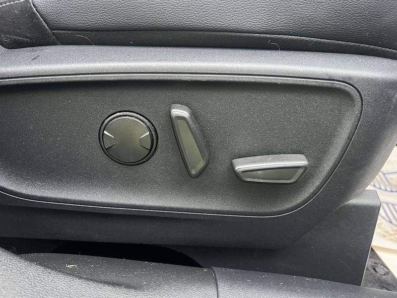 Ford Kuga 1.5 EcoBlue Titanium Edition SUV 5dr Diesel Auto Euro 6 (s/s) (120 ps) - U10497