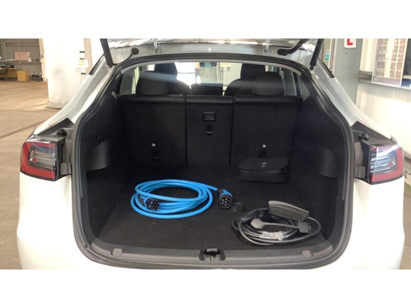 Tesla Model Y (Dual Motor) Long Range SUV 5dr Electric Auto 4WDE (384 bhp) - U10516