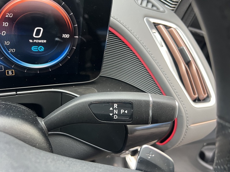 Mercedes-Benz EQC EQC 400 80kWh AMG Line (Premium) SUV 5dr Electric Auto 4MATIC (408 ps) - U10518