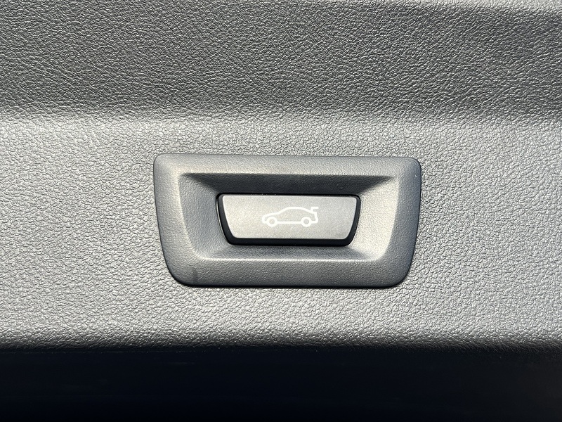 BMW iX3 80kWh Premier Edition SUV 5dr Electric Auto (286 ps) - U10537