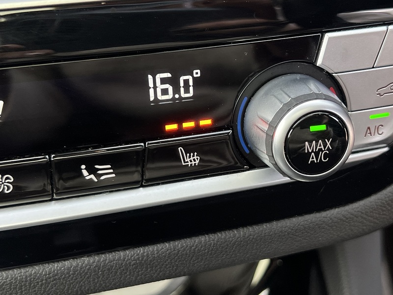 BMW iX3 80kWh Premier Edition SUV 5dr Electric Auto (286 ps) - U10537