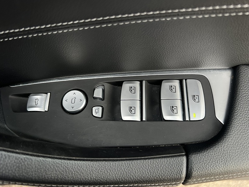 BMW iX3 80kWh Premier Edition SUV 5dr Electric Auto (286 ps) - U10537