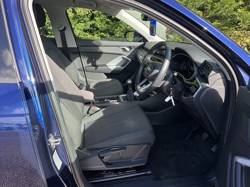 Audi Q3 1.5 TFSI CoD 35 Technik SUV 5dr Petrol Manual Euro 6 (s/s) (150 ps) SUV Manual Petrol - U10549
