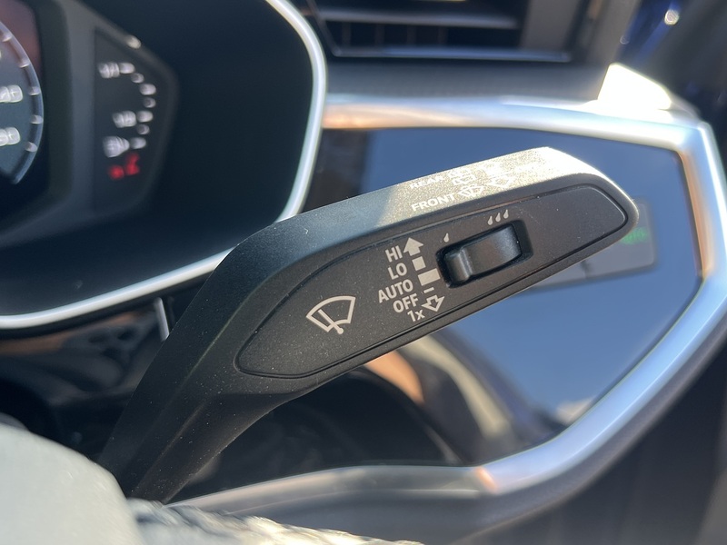 Audi Q3 1.5 TFSI CoD 35 Technik SUV 5dr Petrol Manual Euro 6 (s/s) (150 ps) SUV Manual Petrol - U10549