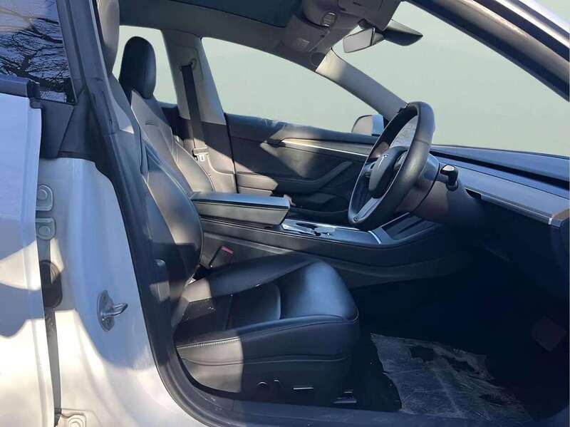 Tesla Model 3 (Dual Motor) Long Range Saloon 4dr Electric Auto 4WDE (346 ps) - U10550