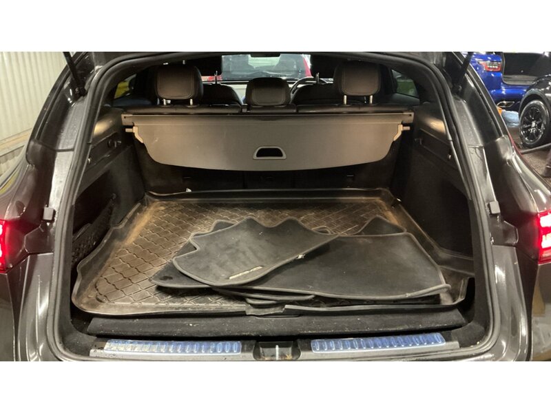 Mercedes-Benz EQC EQC 400 80kWh AMG Line SUV 5dr Electric Auto 4MATIC (408 ps) - U10554