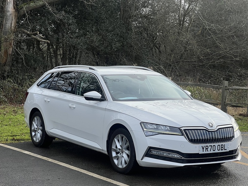 Skoda Superb 1.4 TSI iV 13kWh SE Technology Estate 5dr Petrol Plug-in Hybrid DSG Euro 6 (s/s) (218 ps) - U10564