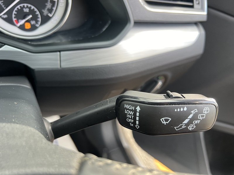 Skoda Superb 1.4 TSI iV 13kWh SE Technology Estate 5dr Petrol Plug-in Hybrid DSG Euro 6 (s/s) (218 ps) - U10564