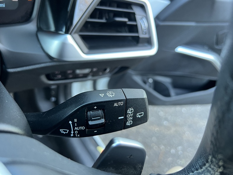 BMW 3 Series 2.0 330e 12kWh SE Pro Touring 5dr Petrol Plug-in Hybrid Auto Euro 6 (s/s) (292 ps) - U10580