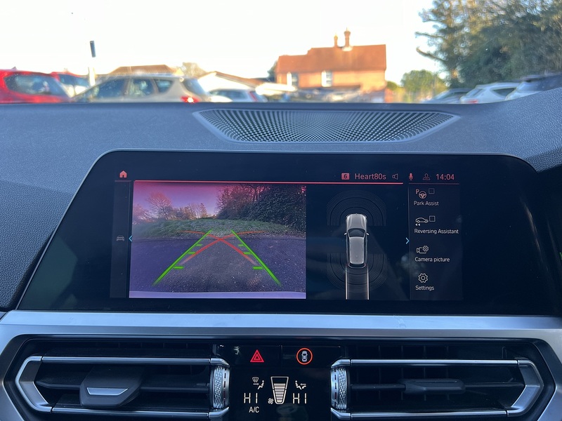 BMW 3 Series 2.0 330e 12kWh SE Pro Touring 5dr Petrol Plug-in Hybrid Auto Euro 6 (s/s) (292 ps) - U10580