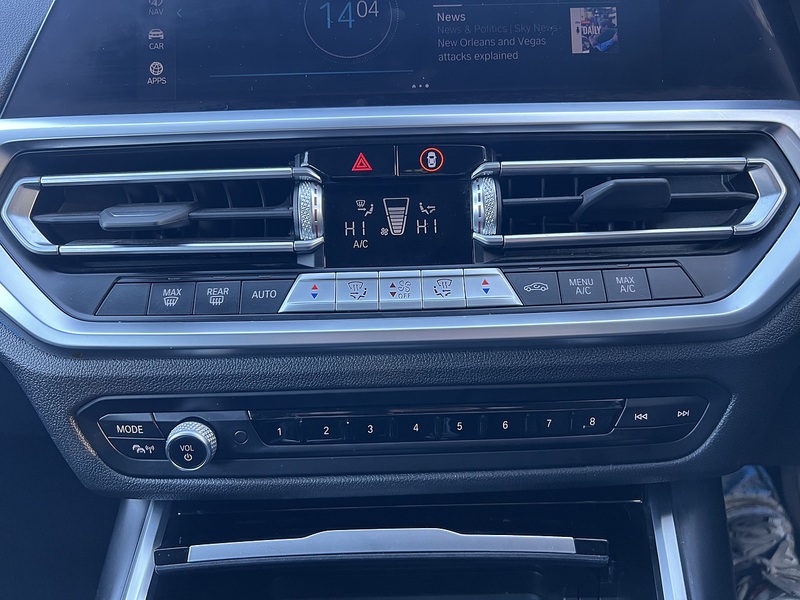 BMW 3 Series 2.0 330e 12kWh SE Pro Touring 5dr Petrol Plug-in Hybrid Auto Euro 6 (s/s) (292 ps) - U10580