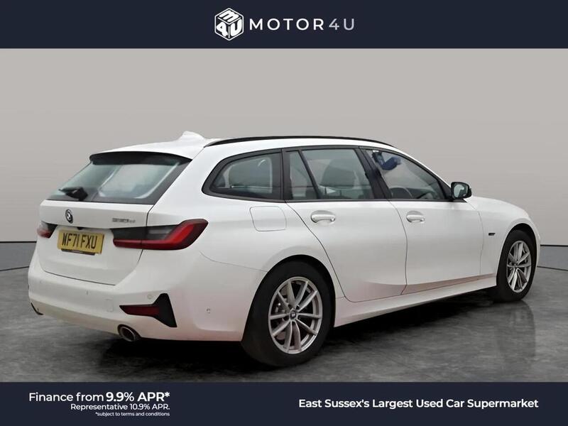 BMW 3 Series 2.0 330e 12kWh SE Pro Touring 5dr Petrol Plug-in Hybrid Auto Euro 6 (s/s) (292 ps) - U10581