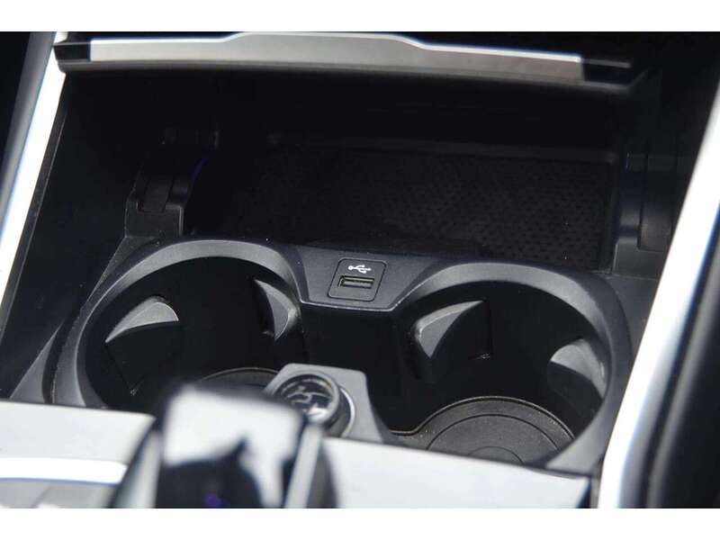 BMW 3 Series 2.0 330e 12kWh SE Pro Touring 5dr Petrol Plug-in Hybrid Auto Euro 6 (s/s) (292 ps) - U10581