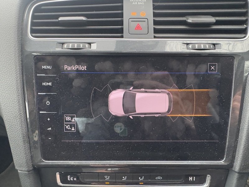 Volkswagen e-Golf 35.8kWh e-Golf Hatchback 5dr Electric Auto (136 ps) - U10595