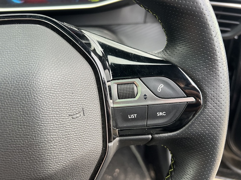 Peugeot E-2008 50kWh GT SUV 5dr Electric Auto (136 ps) - U10597