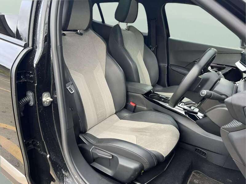 Peugeot E-2008 50kWh GT SUV 5dr Electric Auto (136 ps) - U10597