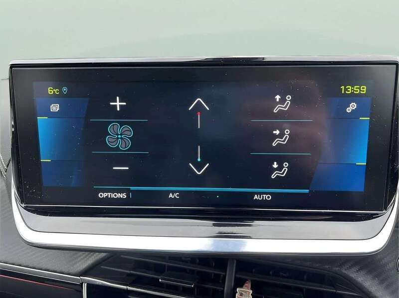 Peugeot E-2008 50kWh GT SUV 5dr Electric Auto (136 ps) - U10597