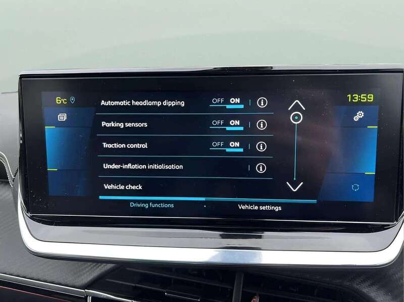 Peugeot E-2008 50kWh GT SUV 5dr Electric Auto (136 ps) - U10597