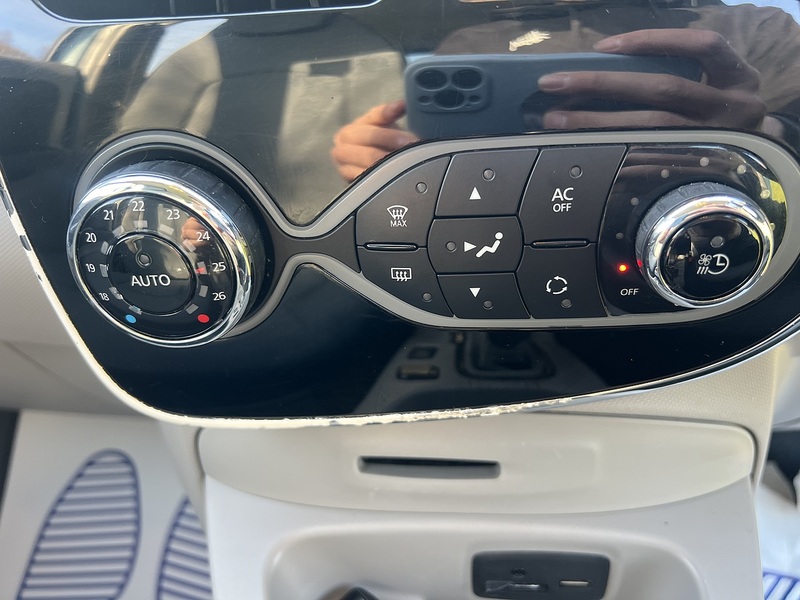 Renault Zoe 22kWh Dynamique Nav Hatchback 5dr Electric Auto (Battery Lease) (88 bhp) - U10603