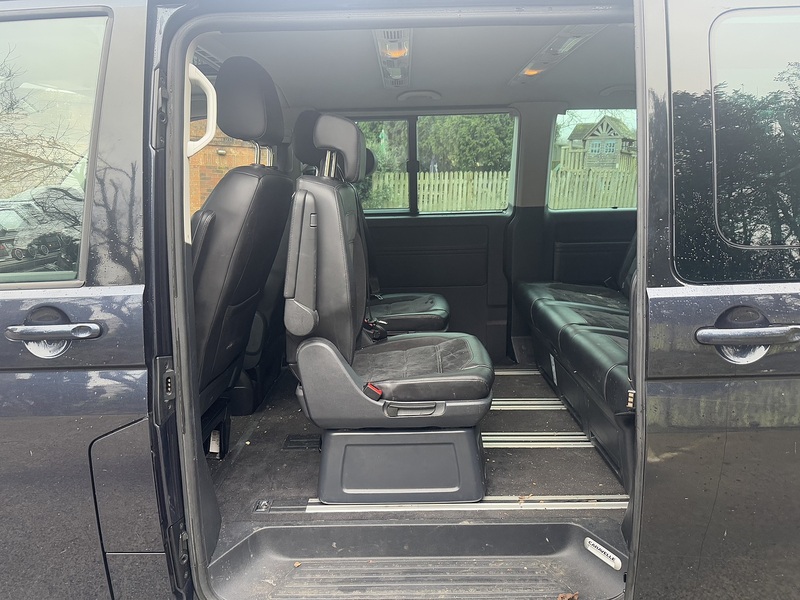 Volkswagen Caravelle 2.0 BiTDI BlueMotion Tech SE MPV 5dr Diesel DSG Euro 6 (s/s) (204 ps) MPV Automatic Diesel | 8K - U10616