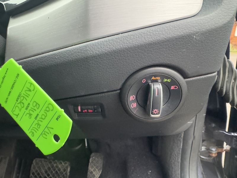 Volkswagen Caravelle 2.0 BiTDI BlueMotion Tech SE MPV 5dr Diesel DSG Euro 6 (s/s) (204 ps) MPV Automatic Diesel | 8K - U10616