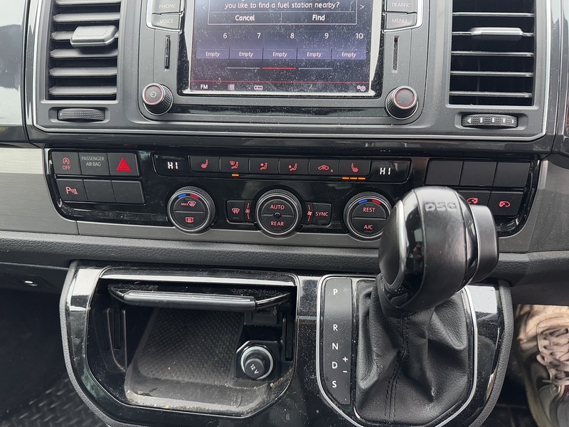 Volkswagen Caravelle 2.0 BiTDI BlueMotion Tech SE MPV 5dr Diesel DSG Euro 6 (s/s) (204 ps) MPV Automatic Diesel | 8K - U10616