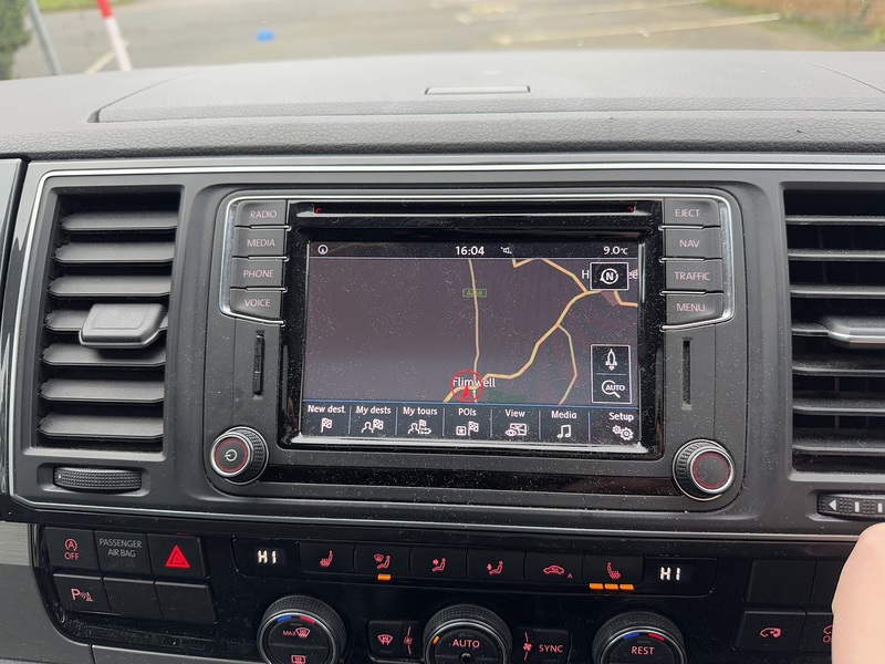 Volkswagen Caravelle 2.0 BiTDI BlueMotion Tech SE MPV 5dr Diesel DSG Euro 6 (s/s) (204 ps) MPV Automatic Diesel | 8K - U10616