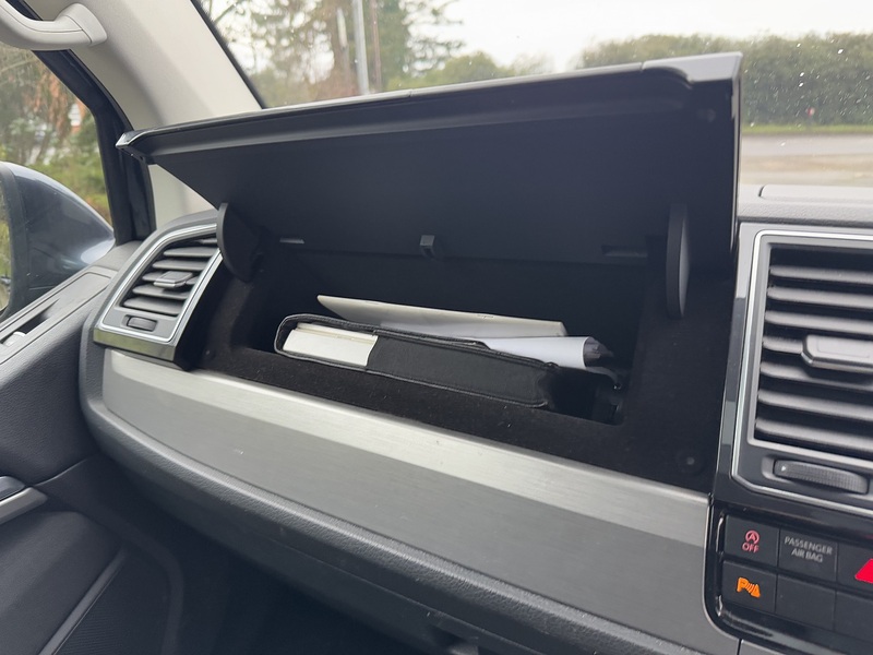 Volkswagen Caravelle 2.0 BiTDI BlueMotion Tech SE MPV 5dr Diesel DSG Euro 6 (s/s) (204 ps) MPV Automatic Diesel | 8K - U10616