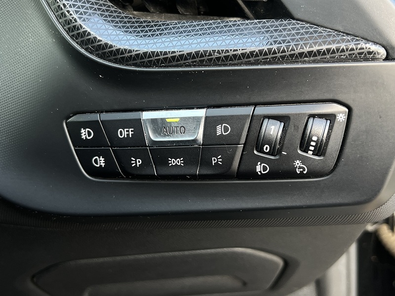 BMW 2 Series Gran Coupe 1.5 218i Sport (LCP) Saloon 4dr Petrol Manual Euro 6 (s/s) (136 ps) - U10622