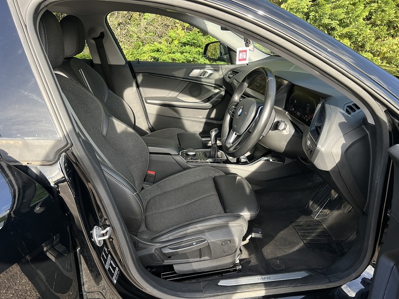 BMW 2 Series Gran Coupe 1.5 218i Sport (LCP) Saloon 4dr Petrol Manual Euro 6 (s/s) (136 ps) - U10622