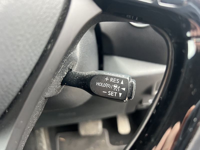 Toyota C-HR 1.8 VVT-h Dynamic SUV 5dr Petrol Hybrid CVT Euro 6 (s/s) (122 ps) - U10640