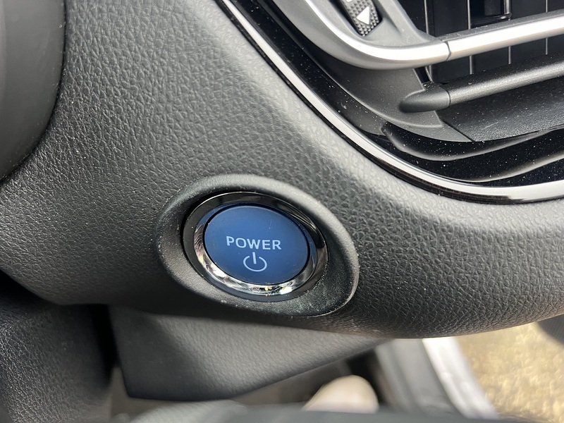 Toyota C-HR 1.8 VVT-h Dynamic SUV 5dr Petrol Hybrid CVT Euro 6 (s/s) (122 ps) - U10640