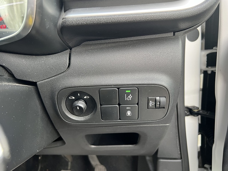 Citroen C3 1.2 PureTech Flair Hatchback 5dr Petrol Manual Euro 6 (82 ps) - U10651