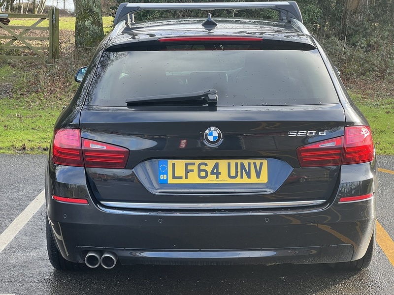 BMW 5 Series 2.0 520d Luxury Touring 5dr Diesel Auto Euro 6 (s/s) (190 ps) - U10654