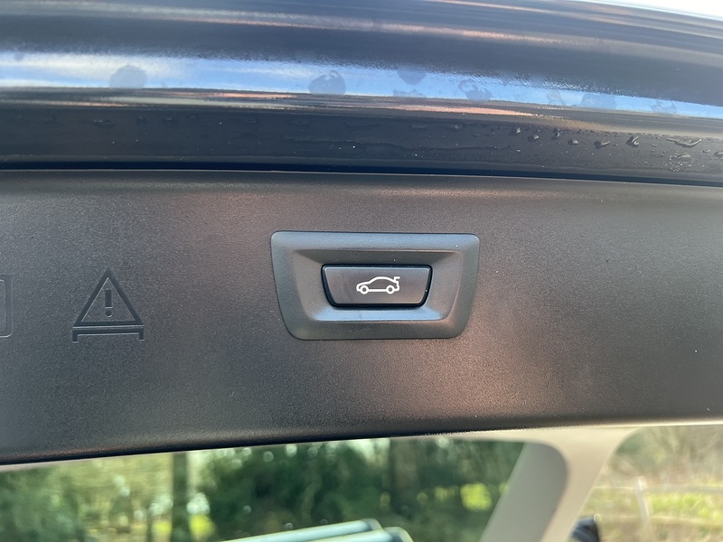 BMW 5 Series 2.0 520d Luxury Touring 5dr Diesel Auto Euro 6 (s/s) (190 ps) - U10654