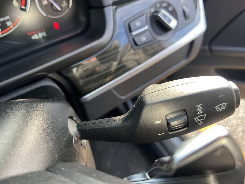 BMW 5 Series 2.0 520d Luxury Touring 5dr Diesel Auto Euro 6 (s/s) (190 ps) - U10654