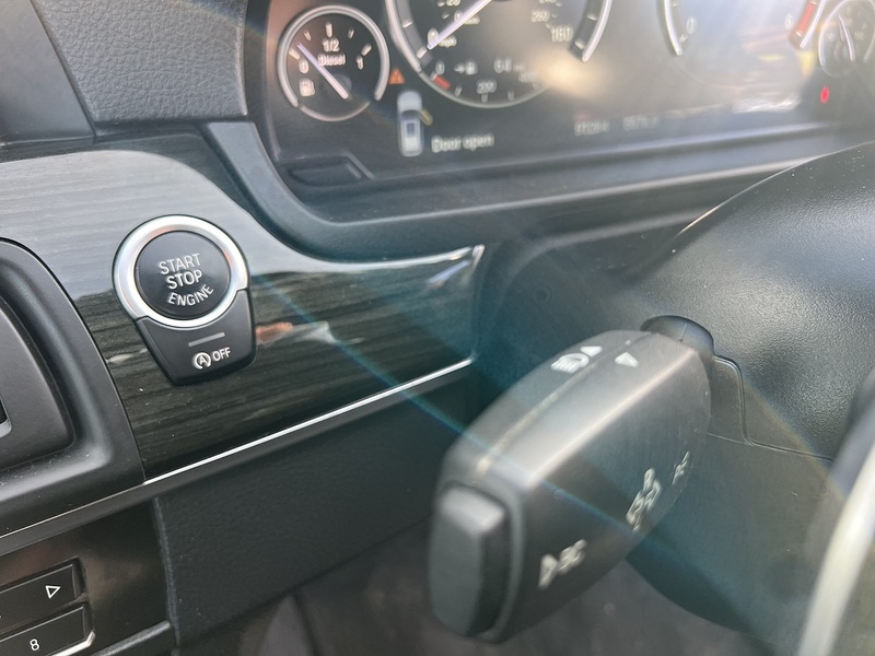 BMW 5 Series 2.0 520d Luxury Touring 5dr Diesel Auto Euro 6 (s/s) (190 ps) - U10654