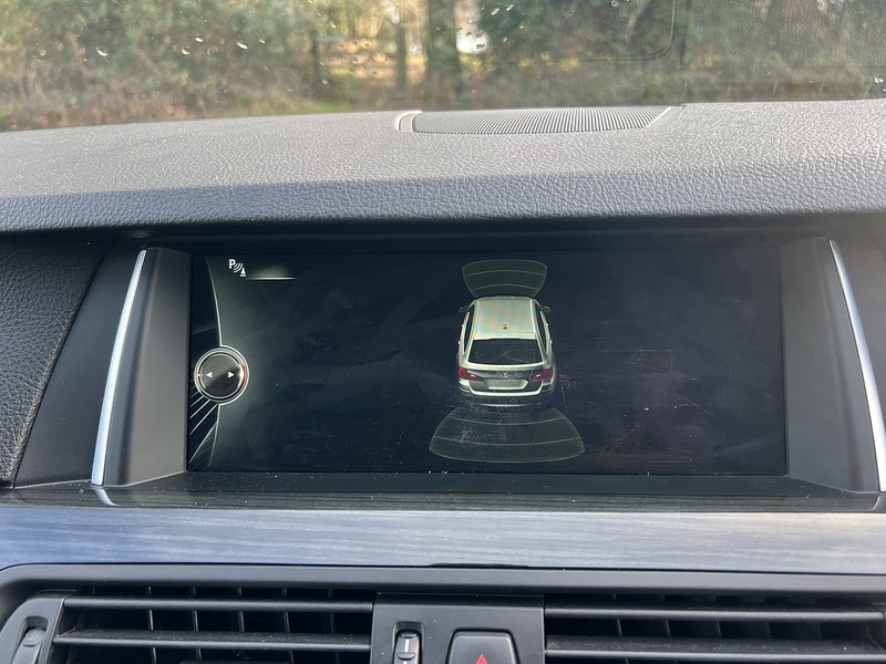 BMW 5 Series 2.0 520d Luxury Touring 5dr Diesel Auto Euro 6 (s/s) (190 ps) - U10654