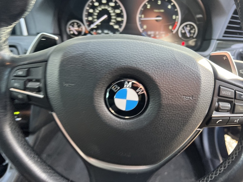 BMW 5 Series 2.0 520d Luxury Touring 5dr Diesel Auto Euro 6 (s/s) (190 ps) - U10654