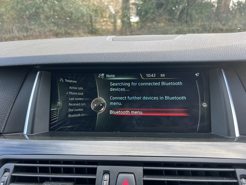 BMW 5 Series 2.0 520d Luxury Touring 5dr Diesel Auto Euro 6 (s/s) (190 ps) - U10654