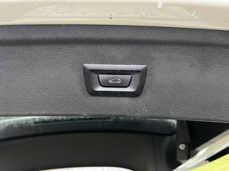 BMW iX 40 76.6kWh M Sport SUV 5dr Electric Auto xDrive (326 ps) SUV Automatic Electric | 4WD|360 - U10659