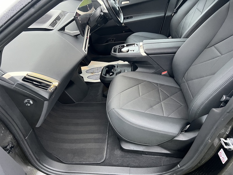 BMW iX 40 76.6kWh M Sport SUV 5dr Electric Auto xDrive (326 ps) SUV Automatic Electric | 4WD|360 - U10659