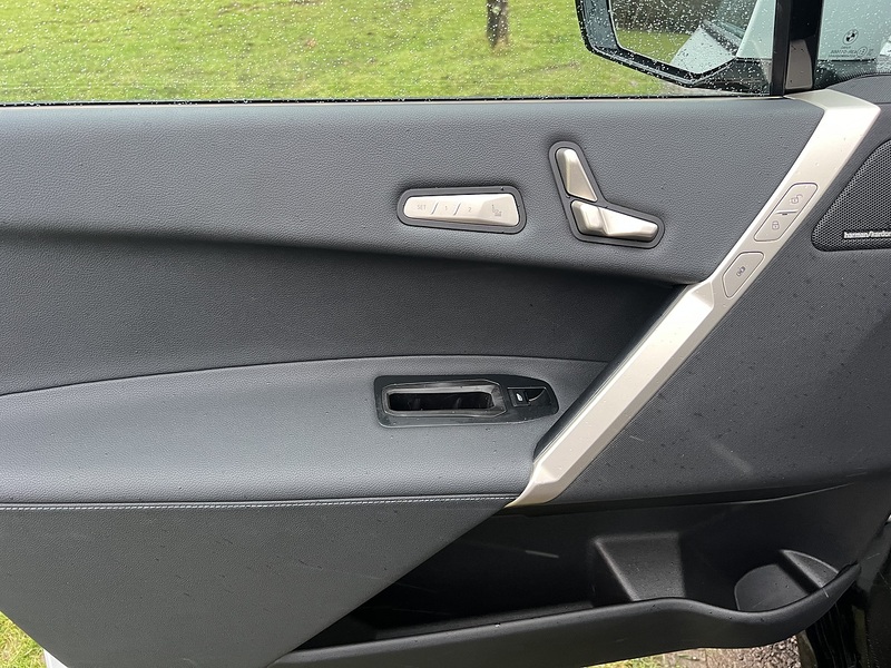 BMW iX 40 76.6kWh M Sport SUV 5dr Electric Auto xDrive (326 ps) SUV Automatic Electric | 4WD|360 - U10659